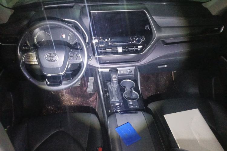 Used Toyota Highlander 2022 380T Four-Wheel Drive Prestige Edition 7-Seater Center Console