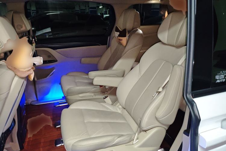 Used Buick GL8 2023 ES Lu Zun Deluxe Model
