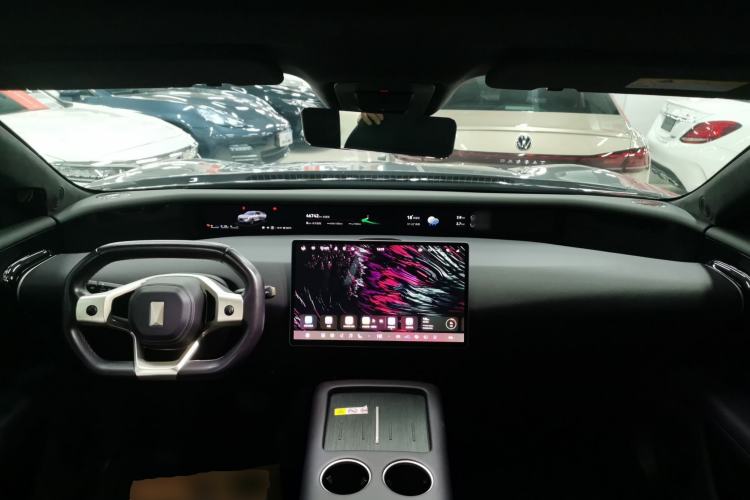 Used Avatr 07 2024 Max Extended-Range Edition Center Console