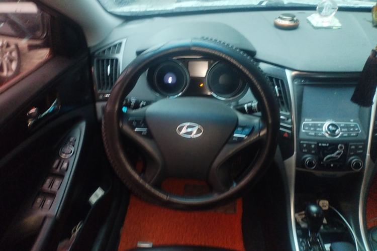 Used Hyundai Sonata 2013 2.4L Automatic Luxury Version China IV Standard
