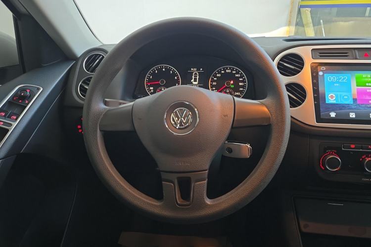 Used Volkswagen Tiguan L 2016 280TSI Automatic Two-Wheel-Drive Silk Road Style Edition