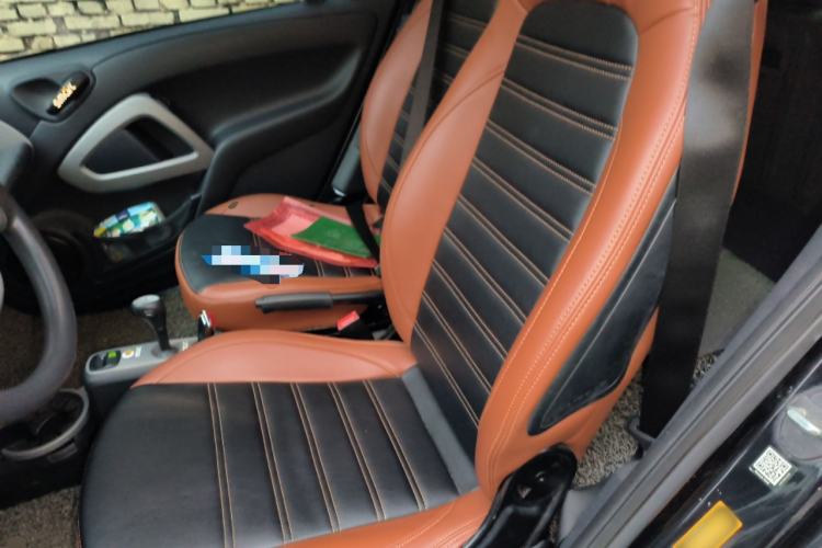 Used smart fortwo 2015 1.0 MHD New Year Special Edition Left Rear Seat