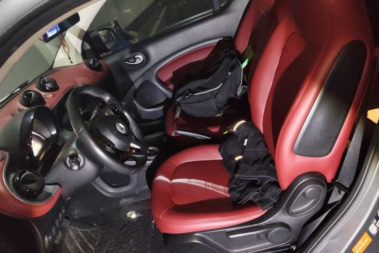 Used smart fortwo 2015 1.0L 52 kW Hardtop Passion Edition
