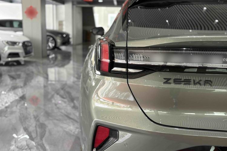 Used Zeekr 001 2024 ME Edition 100 kWh All-Wheel Drive
