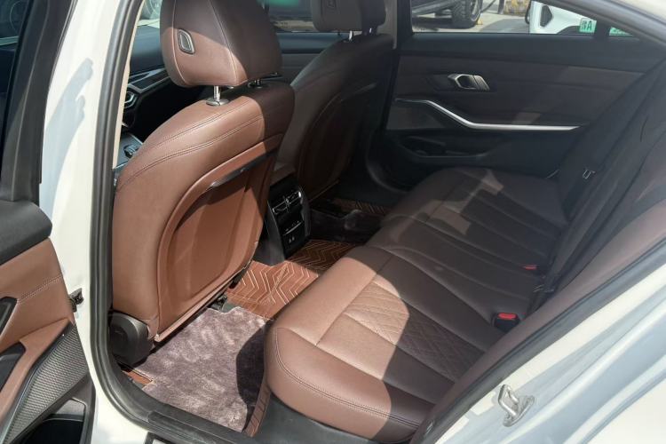 Used BMW i3 2022 eDrive 35 L
