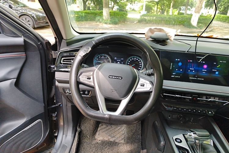 Used CHANGAN OSHAN X7 PLUS 2022 1.5T Blue Whale Edition Automatic Prestige Version
