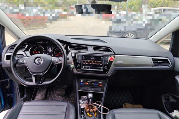 Used Volkswagen Touran 2021 Volkswagen Touran L 280TSI DSG Boundary Edition 7-Seater
