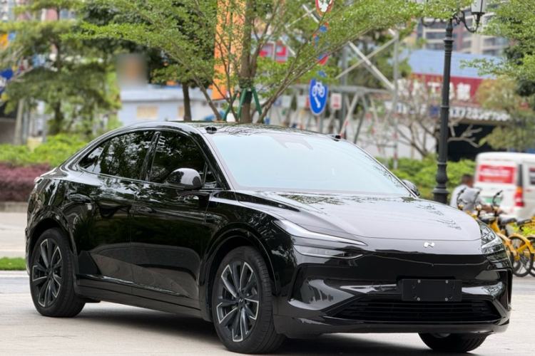 Used ONVO L60 2024 85 kWh Rear-Drive Version
