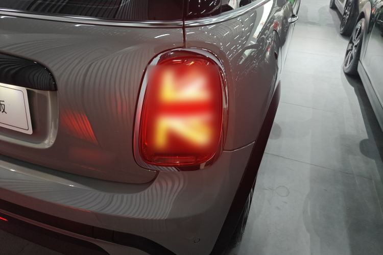 Used MINI MINI 2022 1.5T COOPER Artist
