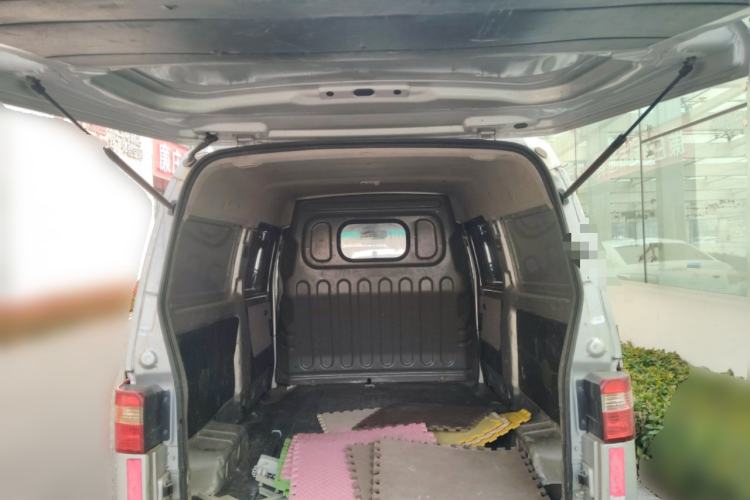 Used Jinbei Hiace X30 
