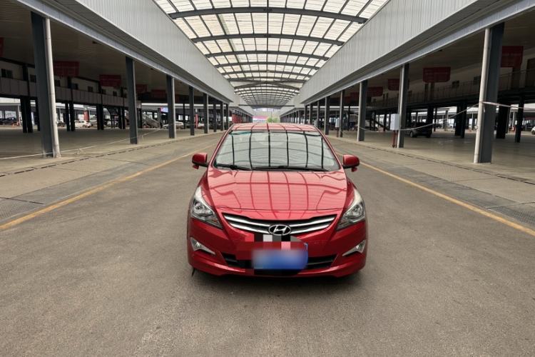 Used Hyundai Verna (older generation) 2014 1.4L Automatic Smart GLS Exterior 5