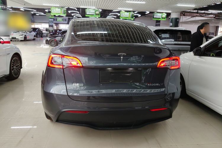 Used Tesla Model Y 2021 Long-Range All-Wheel-Drive Version