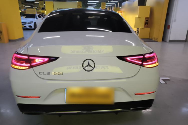 Used Mercedes-Benz CLS 2018 CLS 300 Luxury Model
