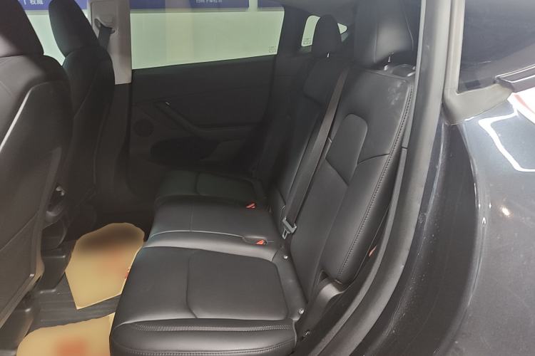 Used Tesla Model Y 2024 Long-Range All-Wheel-Drive Version
