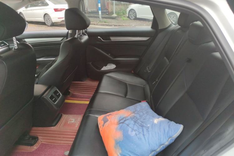 Used Honda Accord 2018 260TURBO Luxury Edition China V Emission Standard Left Rear Seat