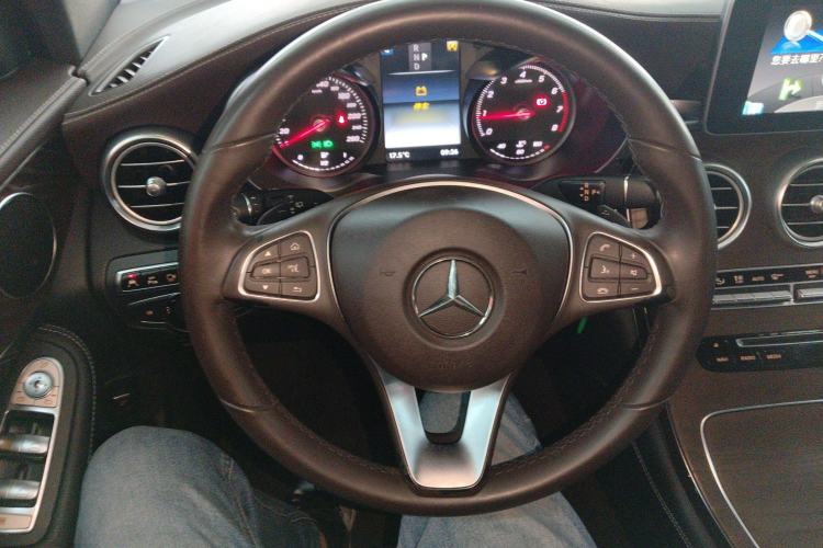 Used Mercedes-Benz GLC 2016 GLC 300 4MATIC Dynamic Model