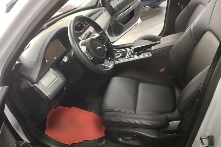 Used Jaguar XFL 2020 XFL 2.0T P200 Two-Wheel-Drive Elite Edition Left Front Seat