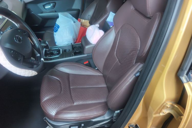 Used Land X7 2015 2.0T Panoramic Prestige Edition Left Front Seat