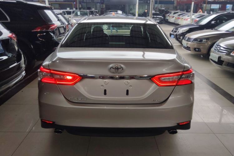 Used Toyota Camry 2019 Revised Version 2.0G Luxury Edition Rear