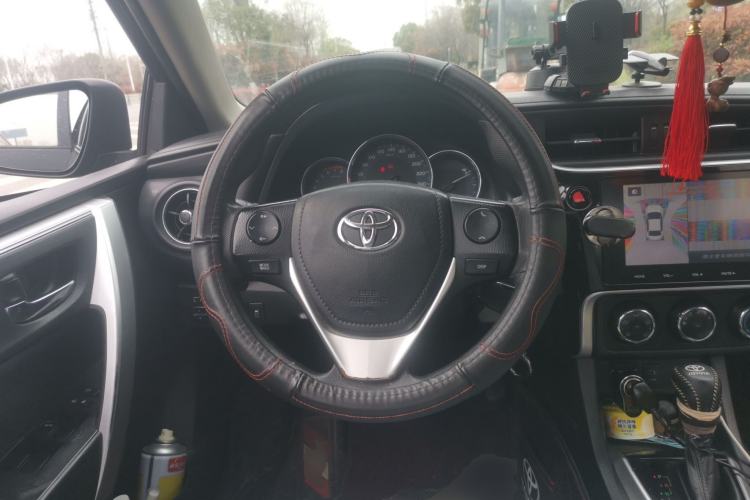 Used Toyota Levin 2017 Revised Version 185T CVT Elite Edition China VI Standard Steering Wheel