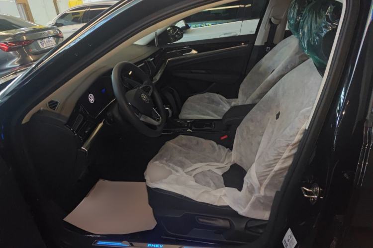 Used Volkswagen Passat New Energy 2025 430 PHEV Hybrid Business Edition
