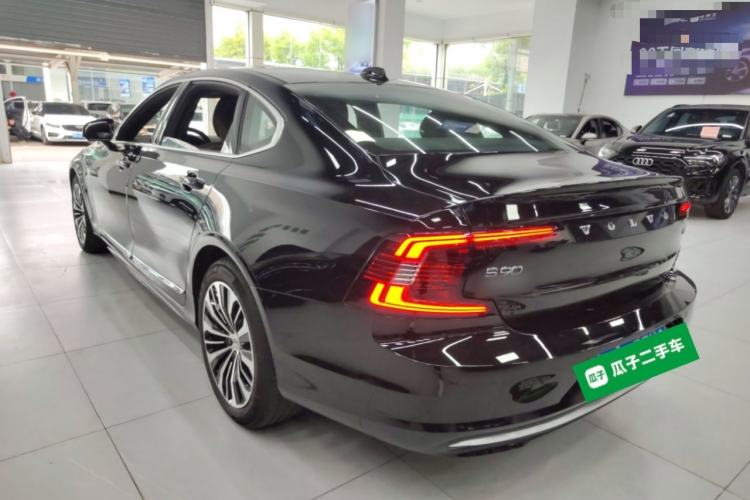 Used Volvo S90 2024 B5 Zhiyi Luxury Edition
