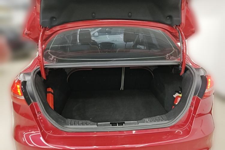 Used Ford Focus 2015 Sedan 1.6L Automatic Comfort Model

