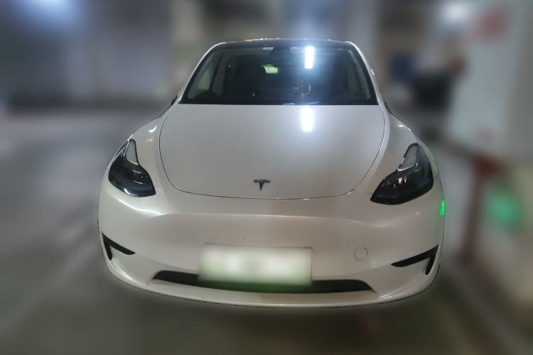 Used Tesla Model Y 2023 Rear-Wheel-Drive Version Front