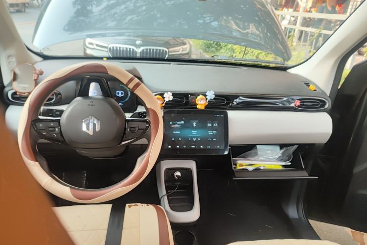 Used Leapmotor T03 2023 310 Lite Edition Center Console