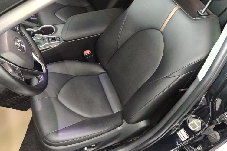 Used Toyota Camry 2021 2.5G Luxury Edition
