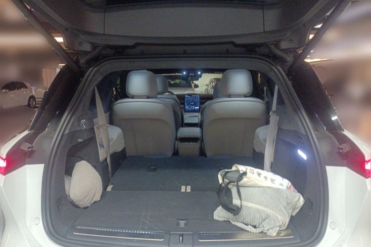 Used Nio ES8 2023 75 kWh Executive Edition