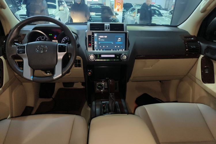 Used Toyota Prado 2017 2.7L Parallel Import