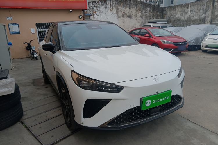 Used NETA L 2024 Range-Extended 220 Luxury Edition Front Right 45 Deg