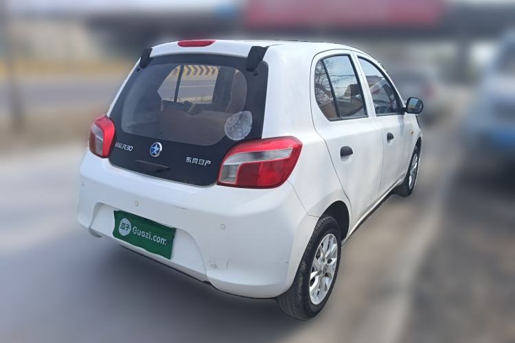 Used Venucia R30 2014 1.2L Manual Enjoyment Edition
