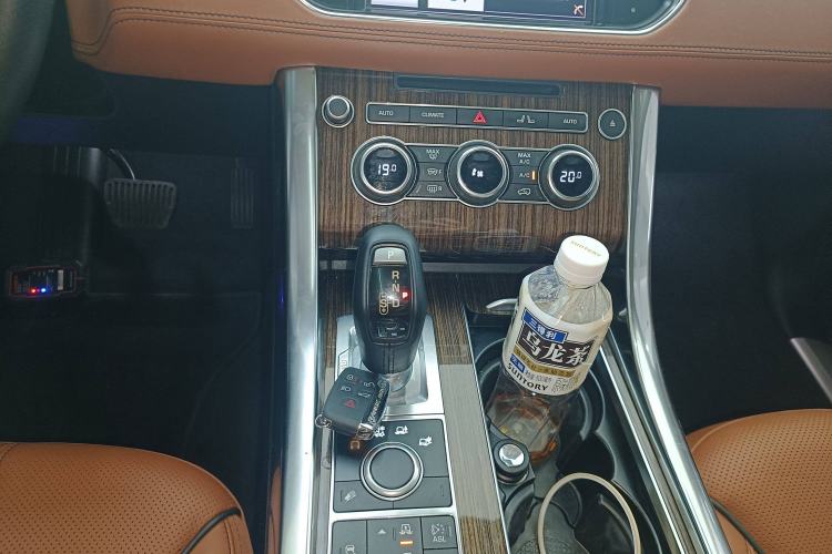 Used Land Rover Range Rover Sport 2014 3.0 SC V6 HSE DYNAMIC
