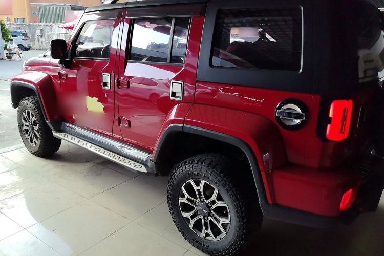 Used BAIC Off-Road BJ40 2020 2.0T Automatic Two-Wheel Drive Urban Hunter Edition Pioneer Version
