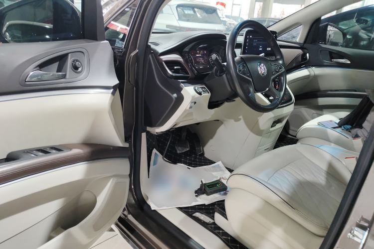 Used Buick GL8 2023 Land Executive Class 652T Luxury Model