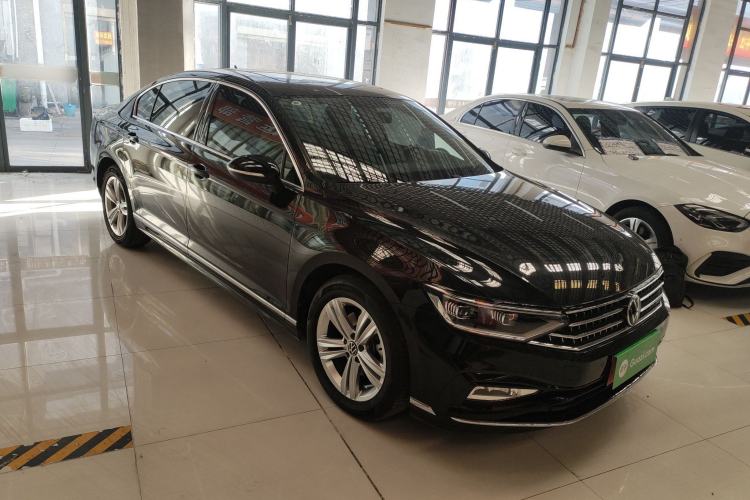 Used Volkswagen Magotan 2025 Zhongxiang Version 280TSI DSG Comfort Edition