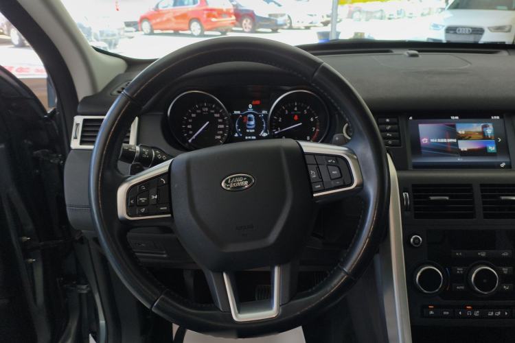 Used Land Rover Discovery Sport 2017 2.0T SE Steering Wheel
