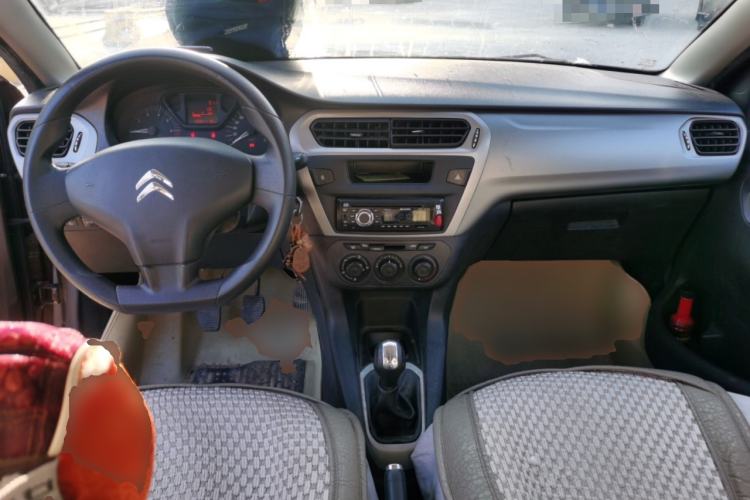 Used Citroen Elysee 2015 Zhishang Edition 1.6L Manual Fashion Model