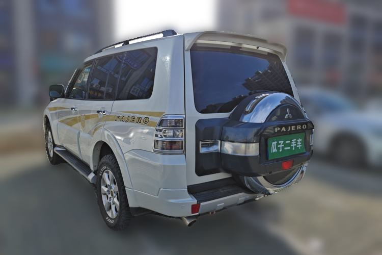 Used Mitsubishi Pajero 2020 3.0L Automatic Luxury Off-Road Version Rear Left 45 Deg