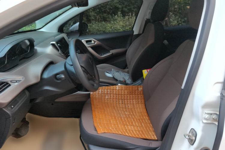 Used Peugeot 2008 2014 1.6L Automatic Fashion Edition
