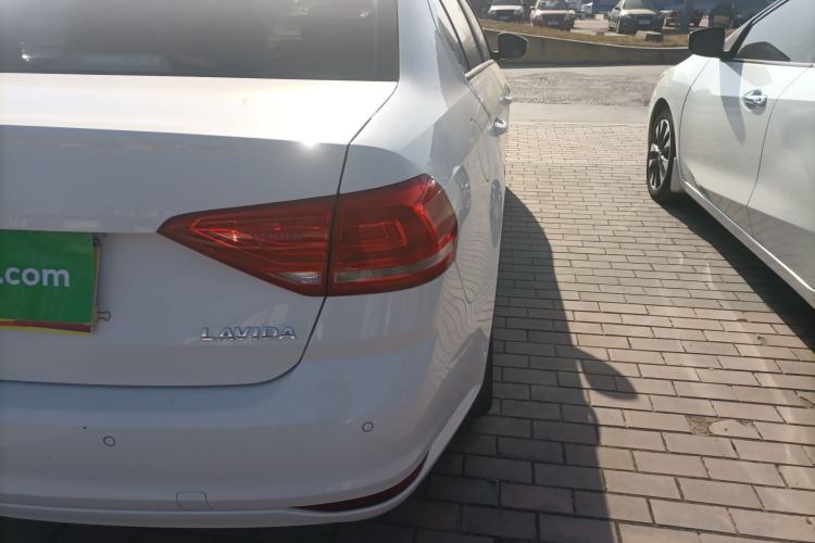 Used Volkswagen Lavida 2017 1.6L Automatic Fashion Edition
