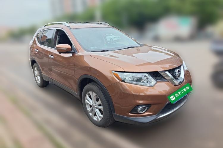 Used Nissan X-Trail 2014 2.0L CVT Comfort Edition 2WD Front Right 45 Deg