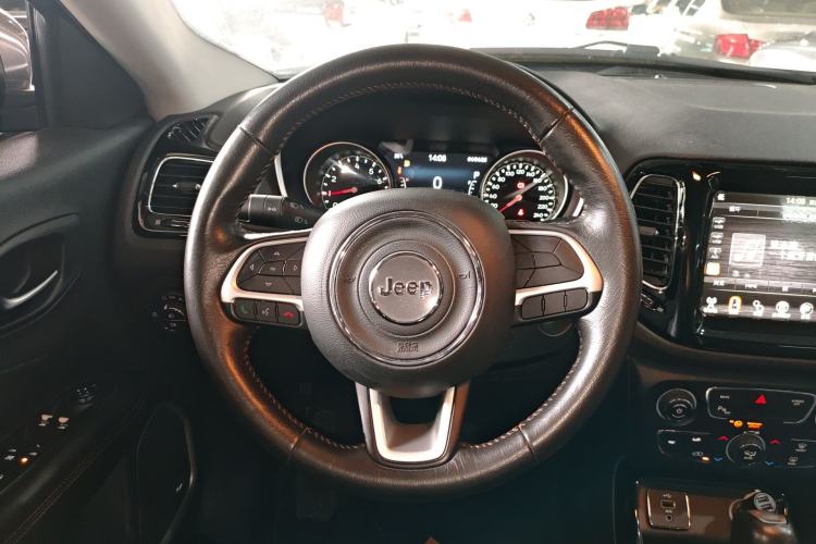 Used Jeep Compass 2017 200T Automatic Prestige Edition
