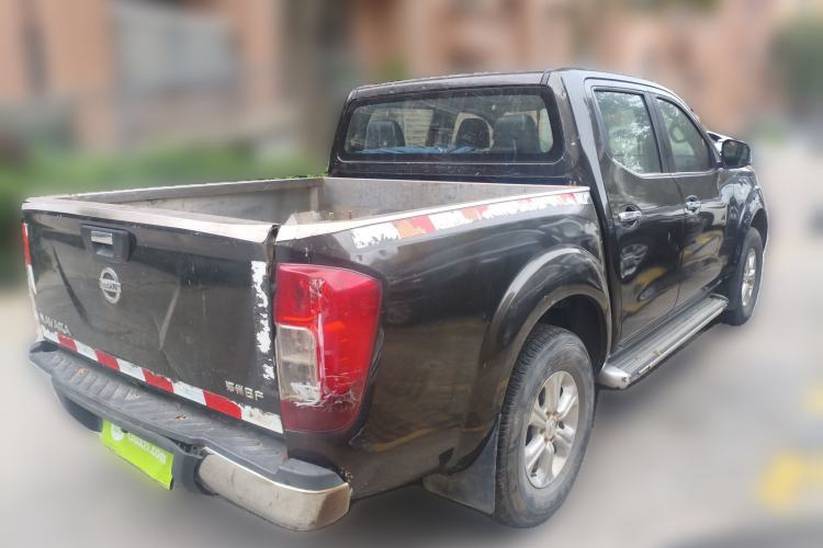 Used Nissan Navara 2017 2.5L Automatic 2WD Luxury Edition QR25