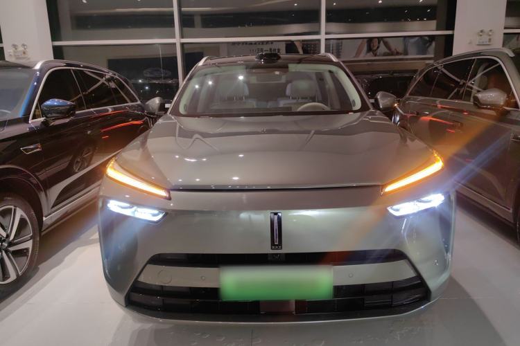 Used Wey Lanshan 2025 Four-Wheel Drive Max
