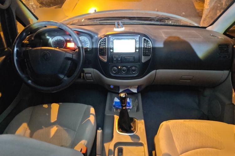 Used FORTHING Lingzhi 2016 M3L 1.6L 7-Seater Standard Model
