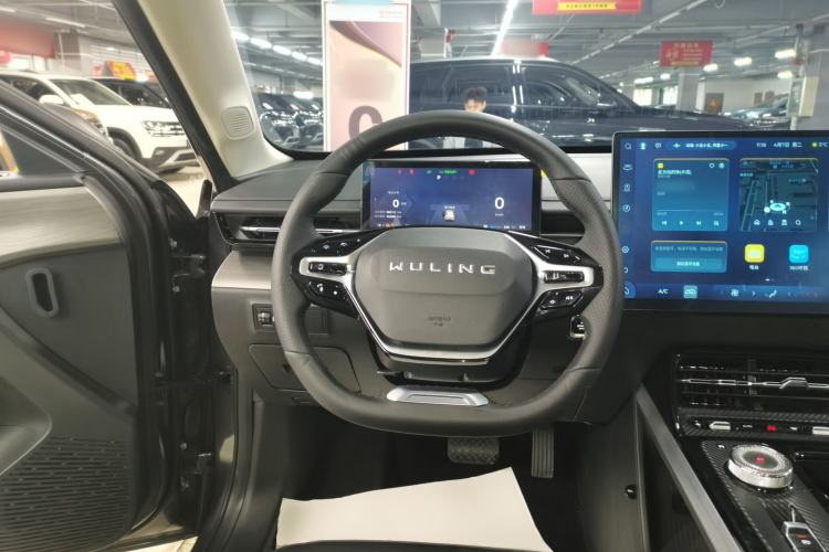 Used Wuling Xingguang 2023 150 Advanced Edition
