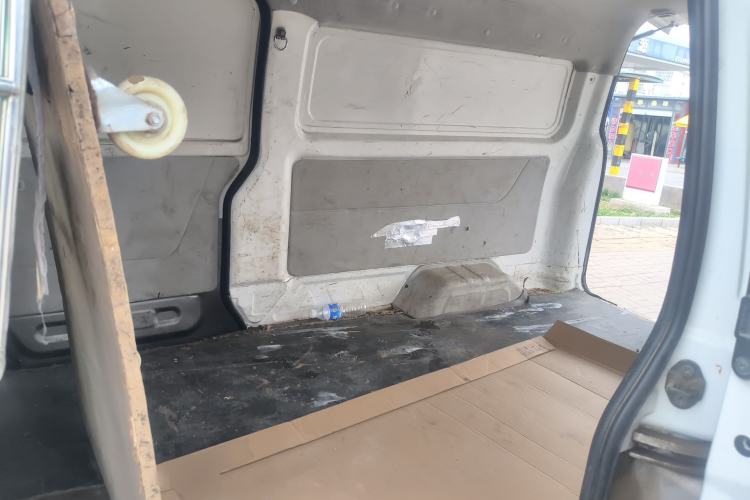 Used Jinbei New Hiace X30L 2016 1.5L Wealth Edition Van DLCG14